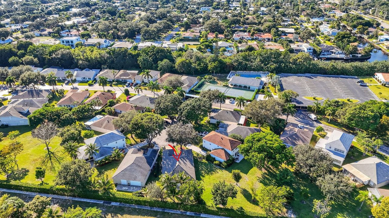 For Sale: $724,900 (3 beds, 3 baths, 1940 Square Feet)