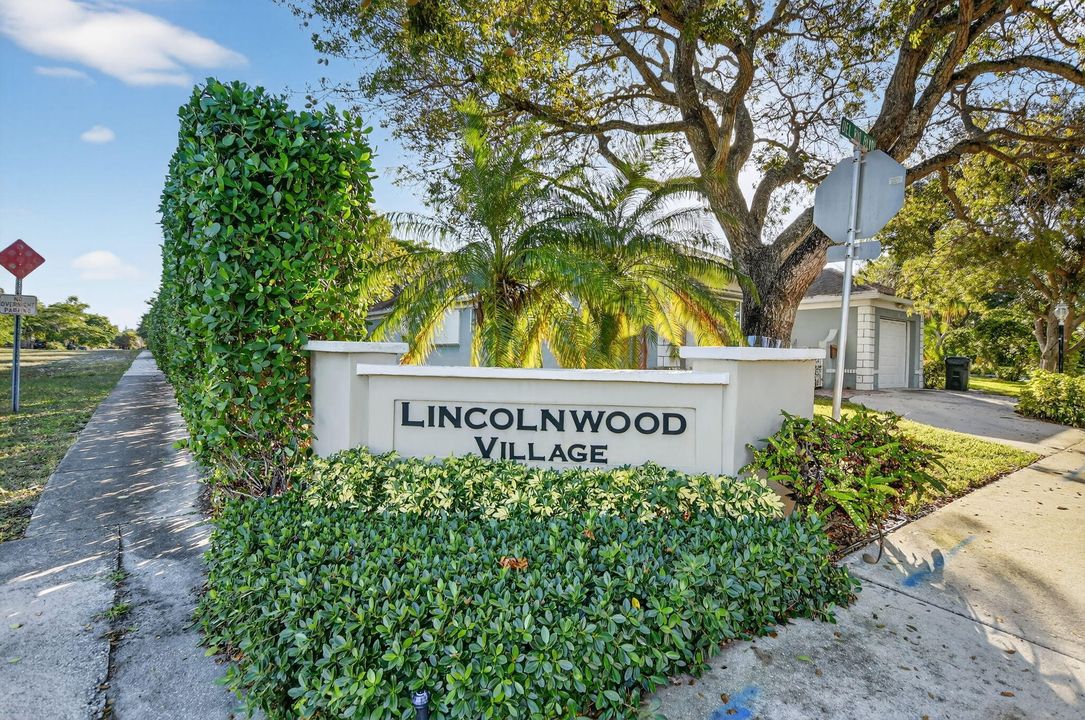 For Sale: $724,900 (3 beds, 3 baths, 1940 Square Feet)