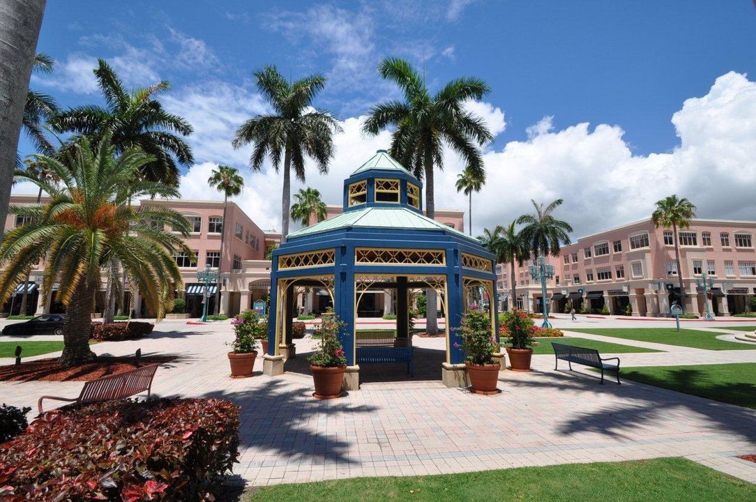 For Sale: $724,900 (3 beds, 3 baths, 1940 Square Feet)