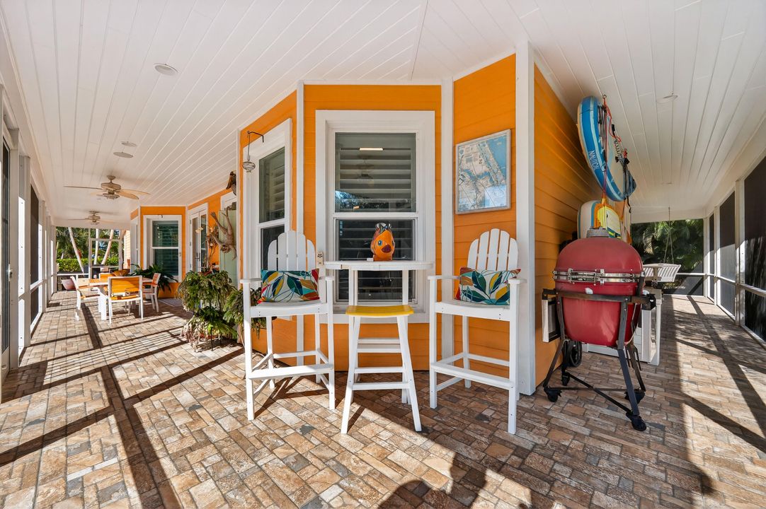 For Sale: $1,250,000 (3 beds, 2 baths, 2443 Square Feet)