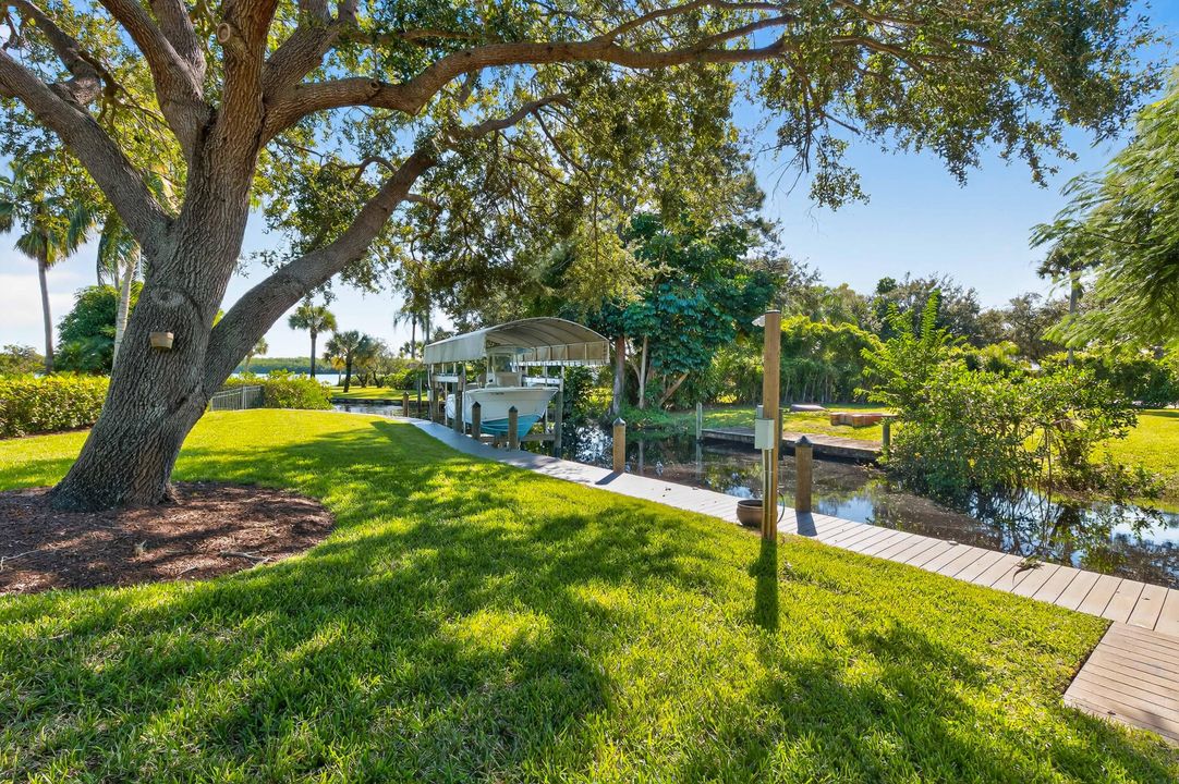 For Sale: $1,250,000 (3 beds, 2 baths, 2443 Square Feet)