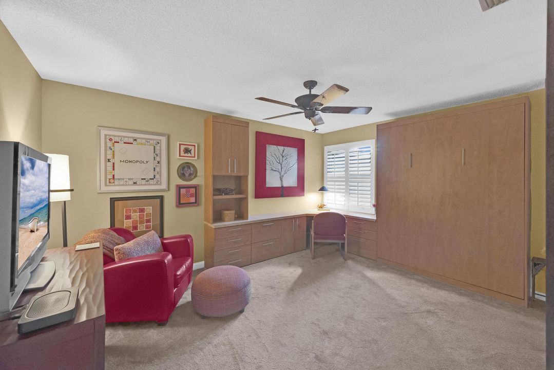 For Sale: $450,000 (2 beds, 2 baths, 1385 Square Feet)