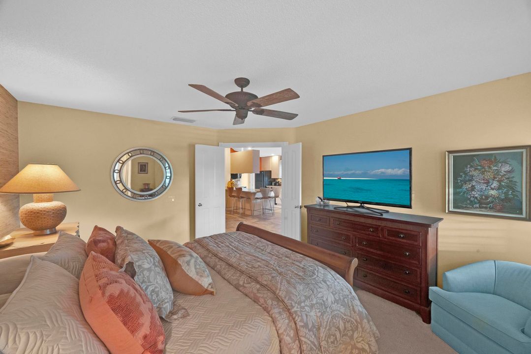 For Sale: $450,000 (2 beds, 2 baths, 1385 Square Feet)