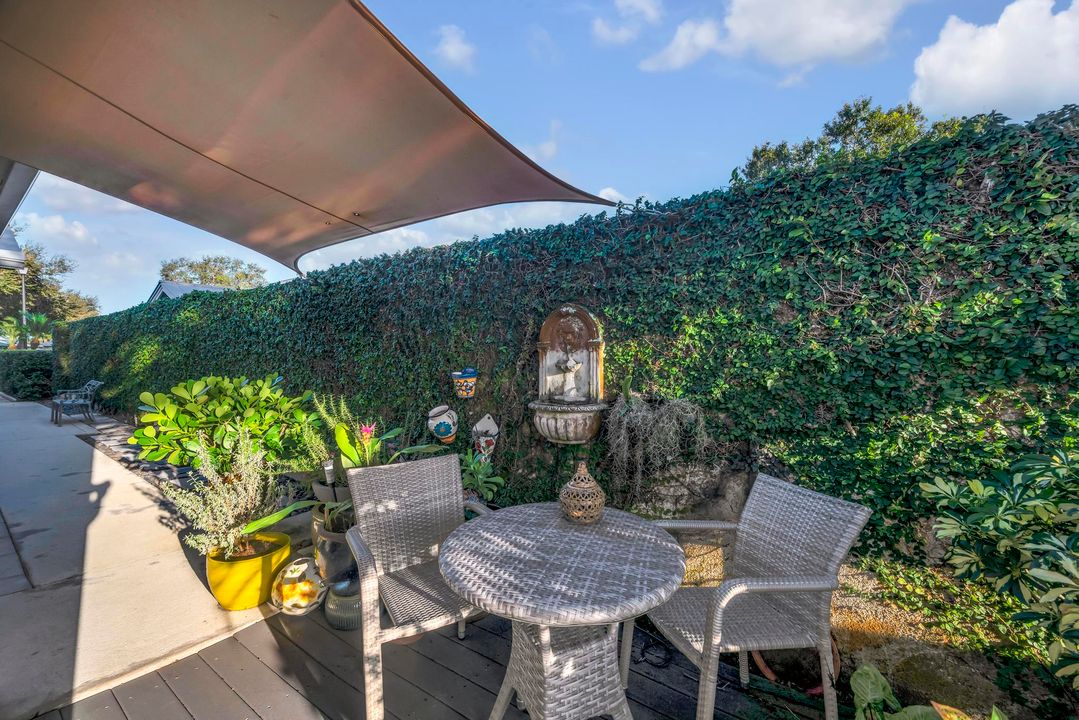 For Sale: $450,000 (2 beds, 2 baths, 1385 Square Feet)