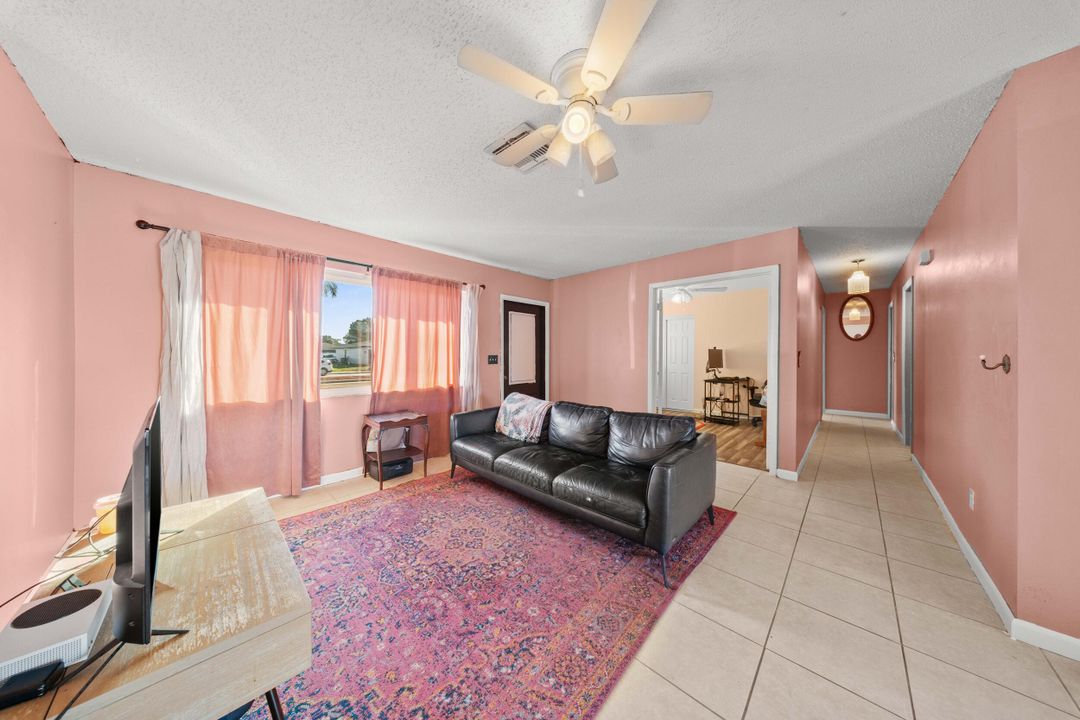 待售: $265,000 (3 贝兹, 2 浴室, 960 平方英尺)