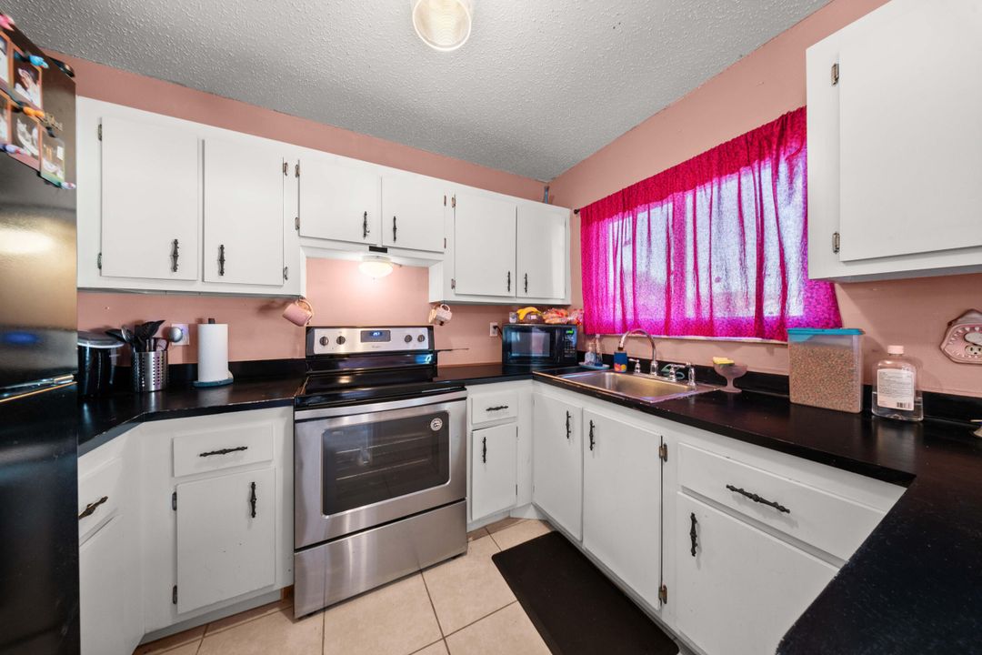 待售: $265,000 (3 贝兹, 2 浴室, 960 平方英尺)