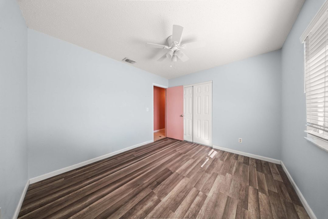 待售: $265,000 (3 贝兹, 2 浴室, 960 平方英尺)