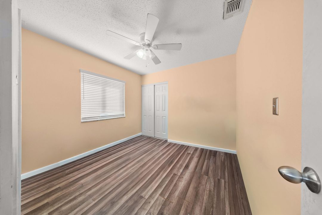 待售: $265,000 (3 贝兹, 2 浴室, 960 平方英尺)