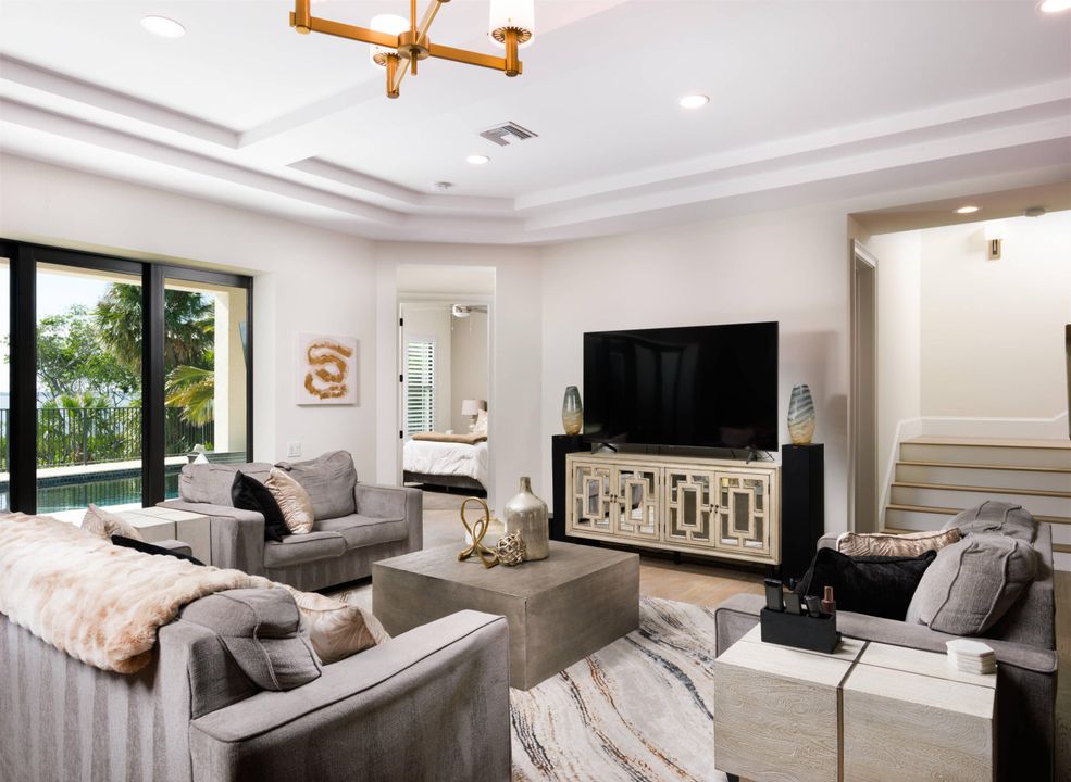 待售: $3,499,989 (4 贝兹, 3 浴室, 3807 平方英尺)