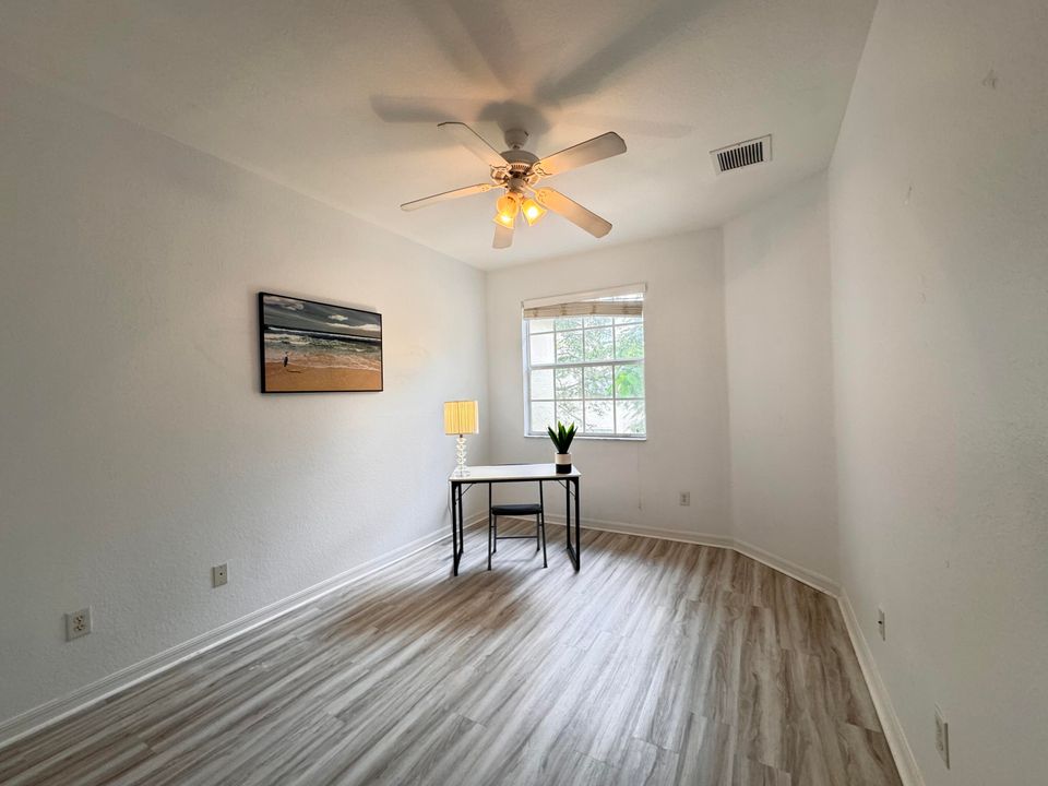 Active With Contract: $3,100 (3 beds, 2 baths, 1674 Square Feet)