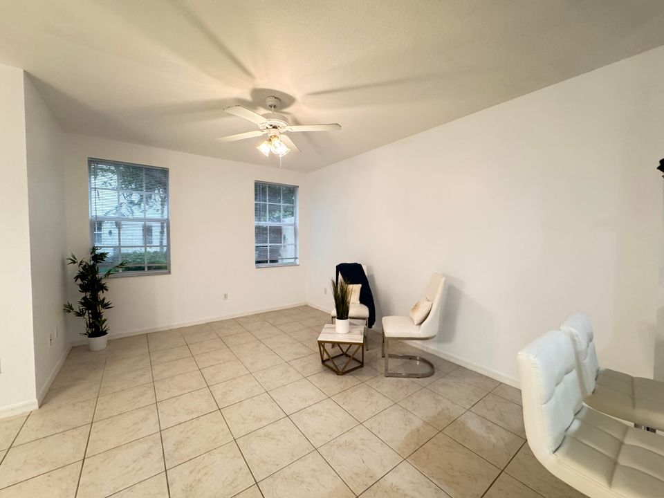 Active With Contract: $3,100 (3 beds, 2 baths, 1674 Square Feet)
