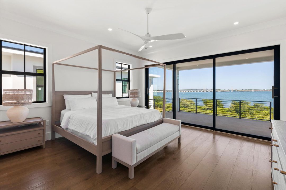 待售: $4,325,000 (5 贝兹, 5 浴室, 6514 平方英尺)