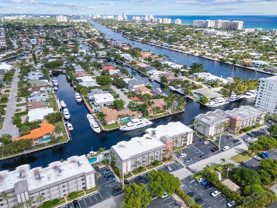 На продажу: $514,950 (2 спален, 2 ванн, 1300 Квадратных фут)