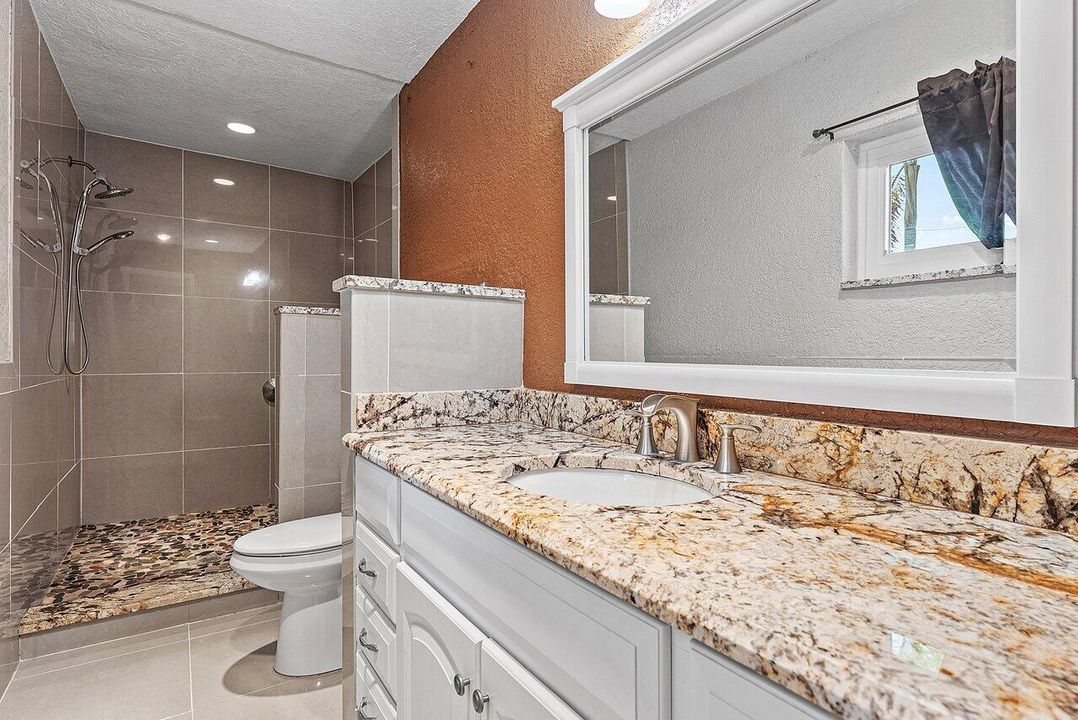 En Venta: $499,000 (4 camas, 2 baños, 1677 Pies cuadrados)