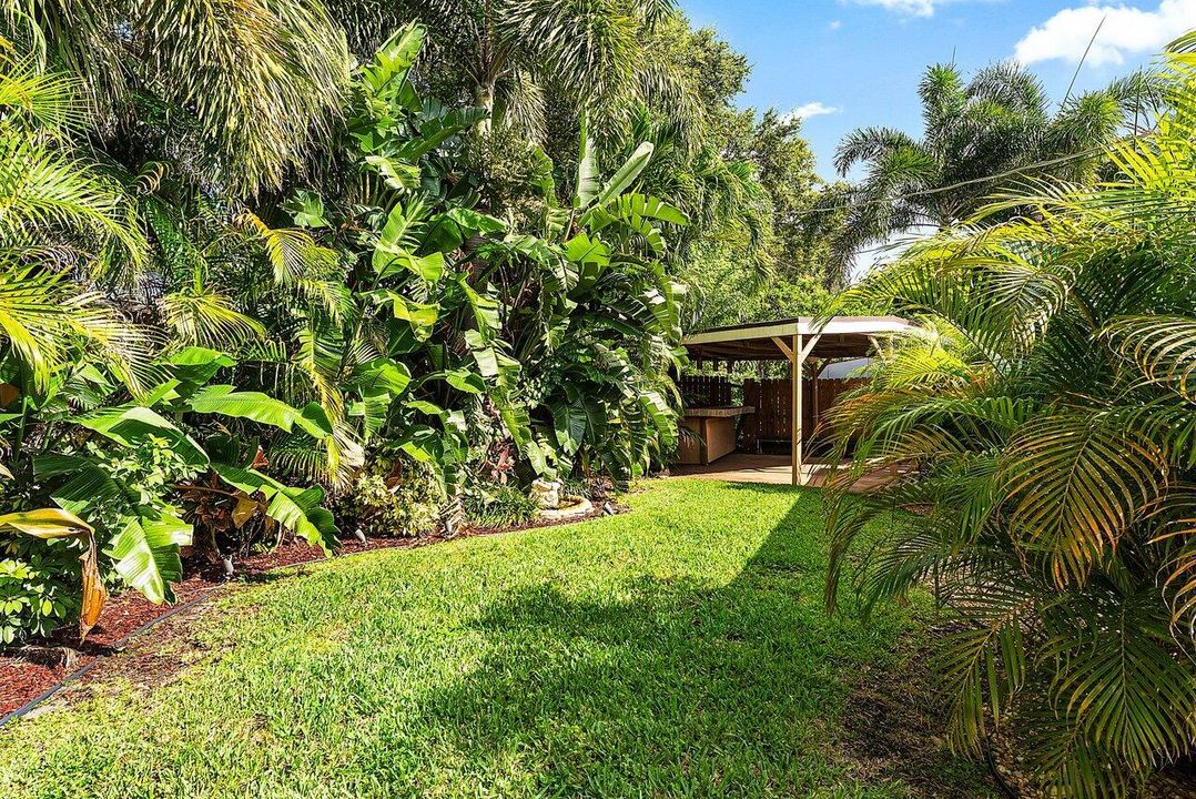 En Venta: $499,000 (4 camas, 2 baños, 1677 Pies cuadrados)