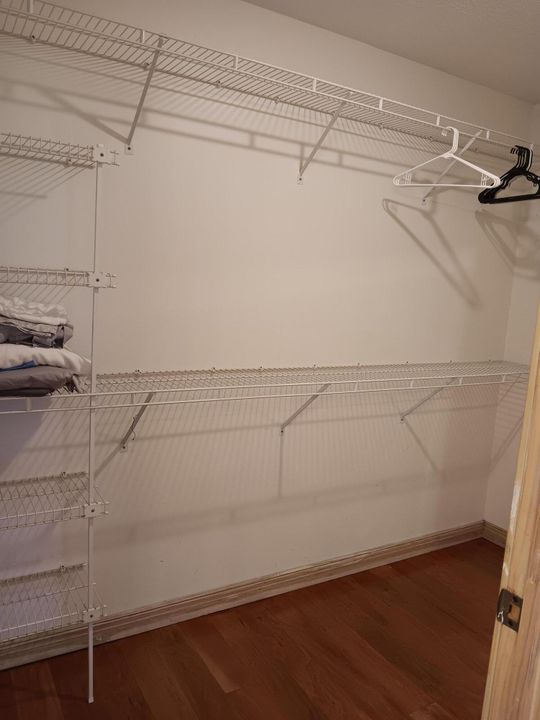 For Rent: $5,200 (3 beds, 2 baths, 1535 Square Feet)