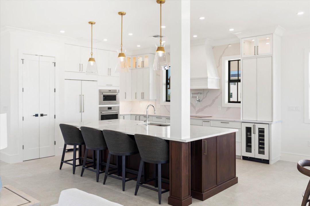 待售: $4,250,000 (5 贝兹, 5 浴室, 6514 平方英尺)