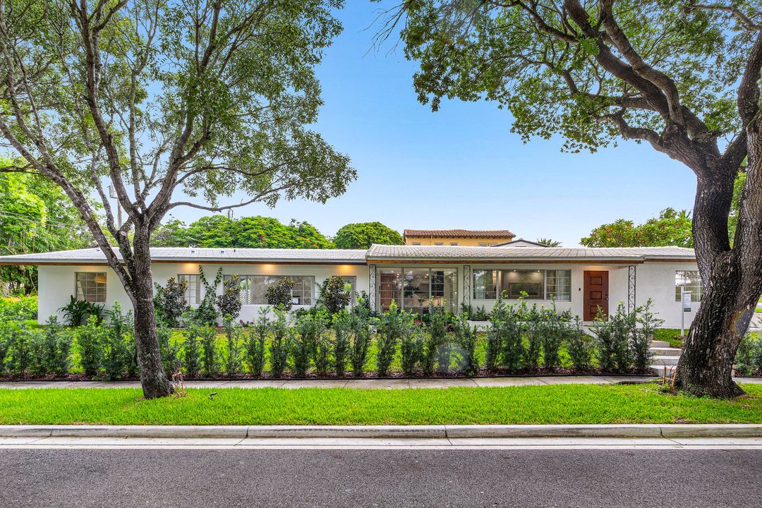 For Rent: $16,000 (4 beds, 3 baths, 2145 Square Feet)