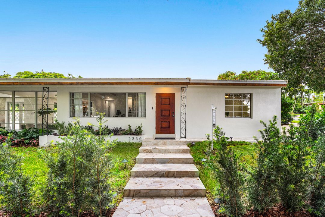 For Rent: $16,000 (4 beds, 3 baths, 2145 Square Feet)