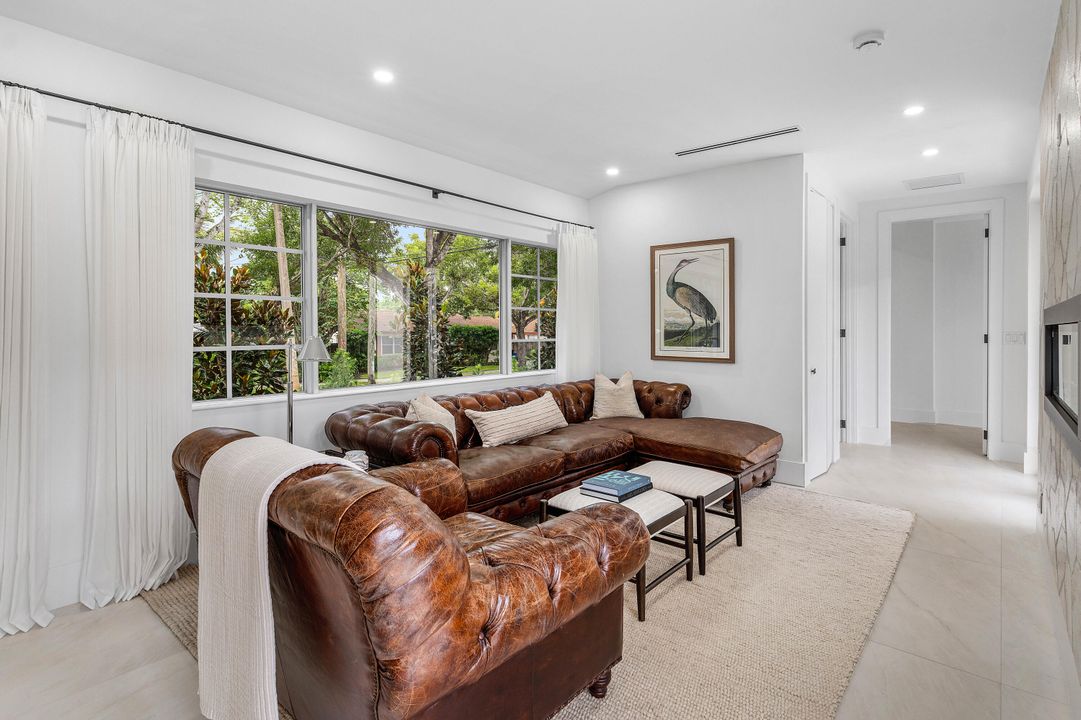 For Rent: $16,000 (4 beds, 3 baths, 2145 Square Feet)