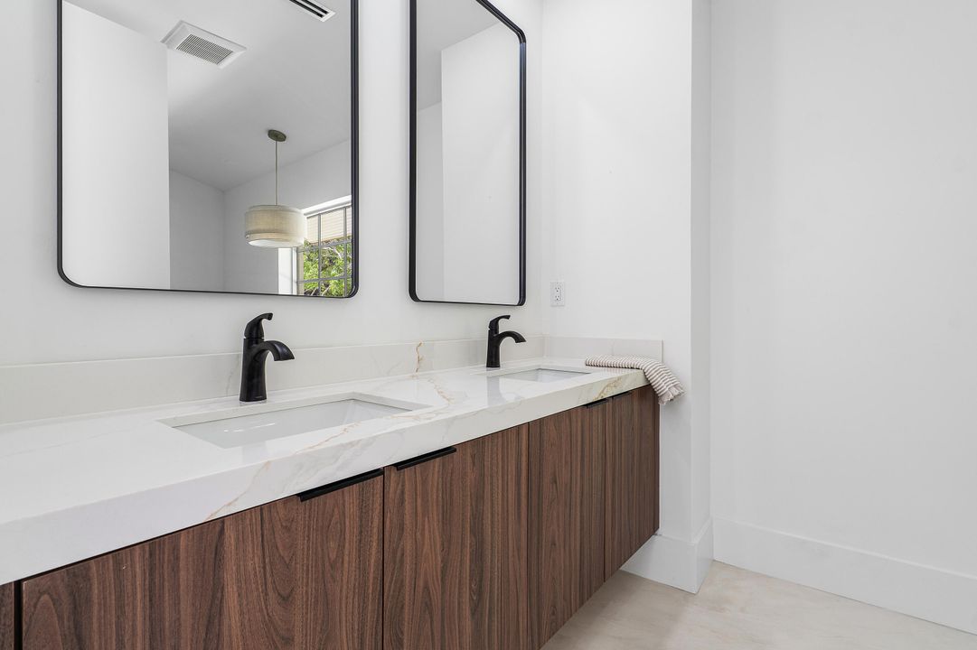 For Rent: $16,000 (4 beds, 3 baths, 2145 Square Feet)