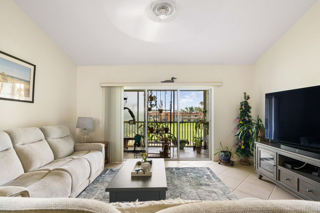 For Sale: $298,000 (3 beds, 2 baths, 1450 Square Feet)