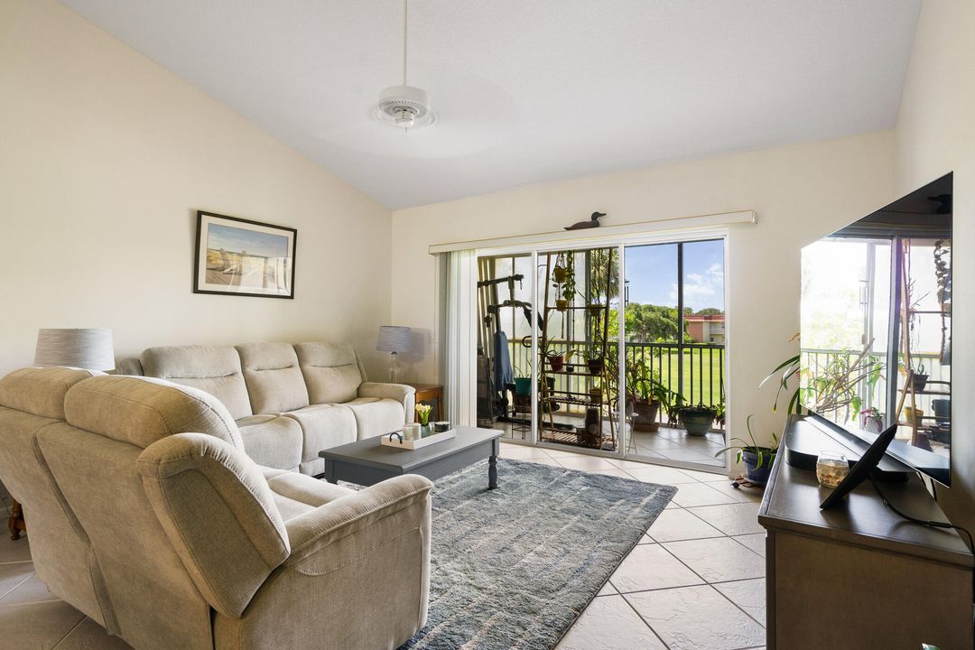 For Sale: $298,000 (3 beds, 2 baths, 1450 Square Feet)