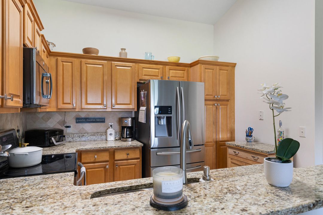 For Sale: $298,000 (3 beds, 2 baths, 1450 Square Feet)