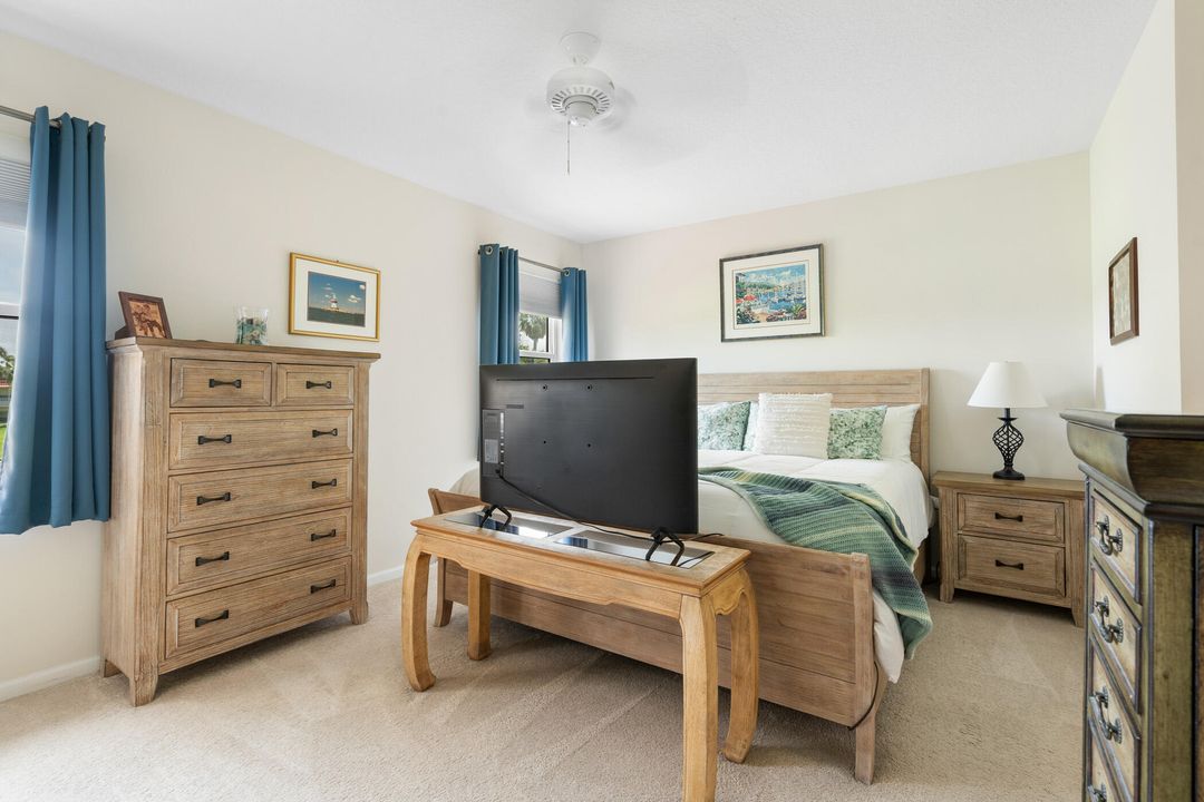 For Sale: $298,000 (3 beds, 2 baths, 1450 Square Feet)