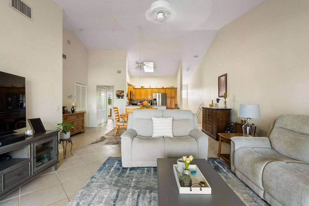 For Sale: $298,000 (3 beds, 2 baths, 1450 Square Feet)