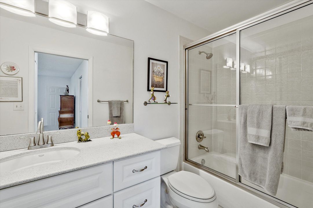 待售: $153,500 (1 贝兹, 2 浴室, 1092 平方英尺)