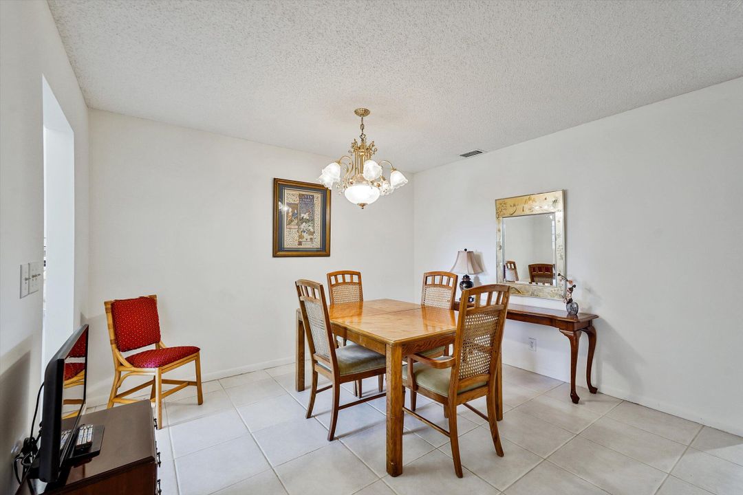 待售: $153,500 (1 贝兹, 2 浴室, 1092 平方英尺)