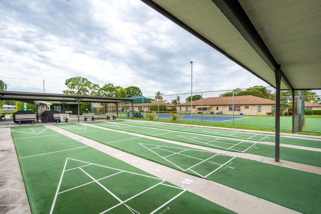 待售: $153,500 (1 贝兹, 2 浴室, 1092 平方英尺)