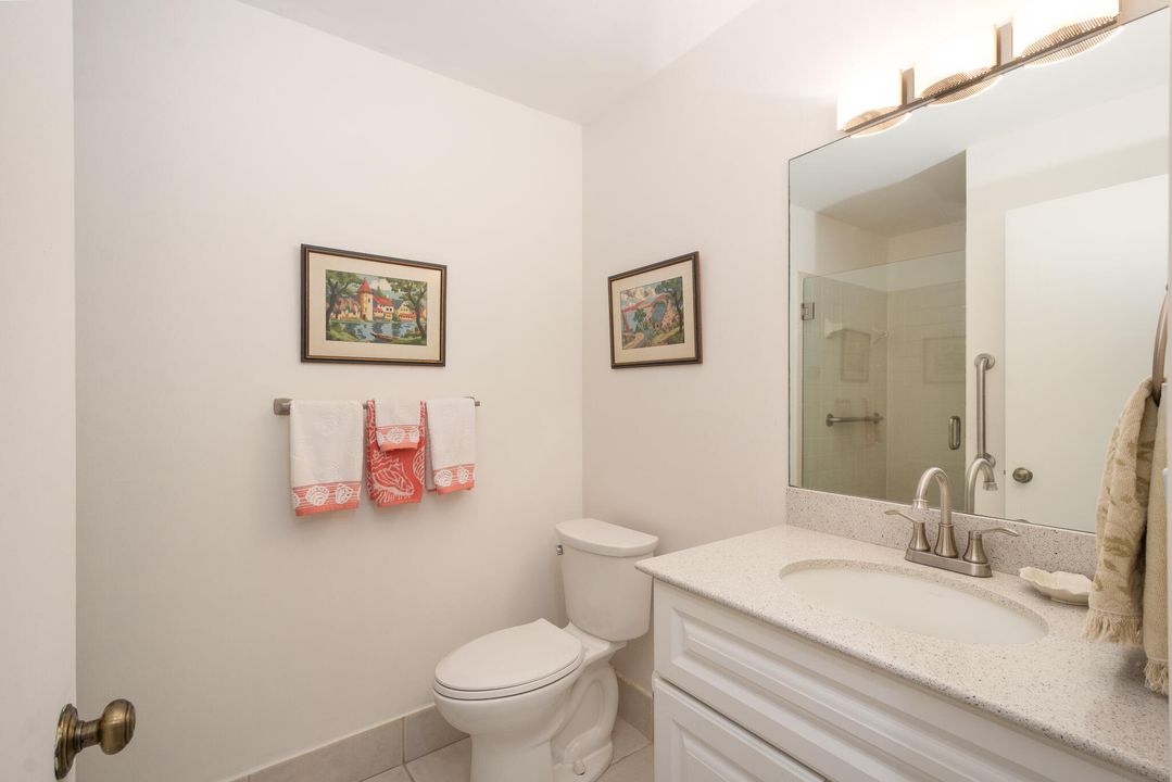 待售: $153,500 (1 贝兹, 2 浴室, 1092 平方英尺)