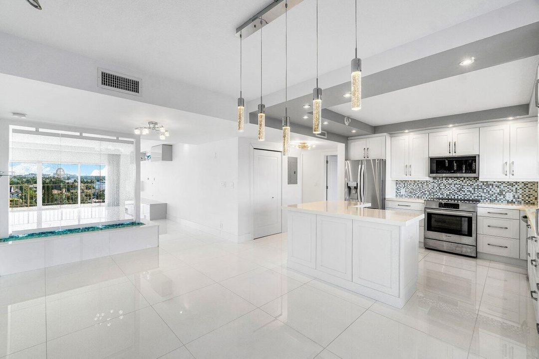 En Venta: $1,395,000 (2 camas, 2 baños, 1729 Pies cuadrados)