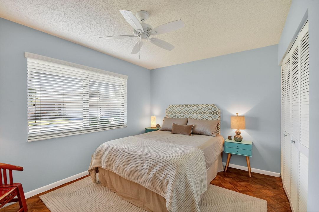 For Sale: $258,000 (2 beds, 2 baths, 1114 Square Feet)