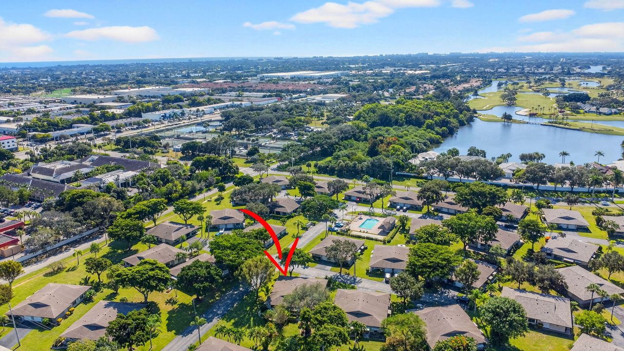 For Sale: $258,000 (2 beds, 2 baths, 1114 Square Feet)