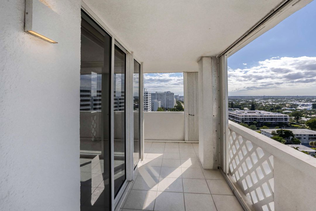 For Sale: $1,150,000 (3 beds, 2 baths, 2006 Square Feet)