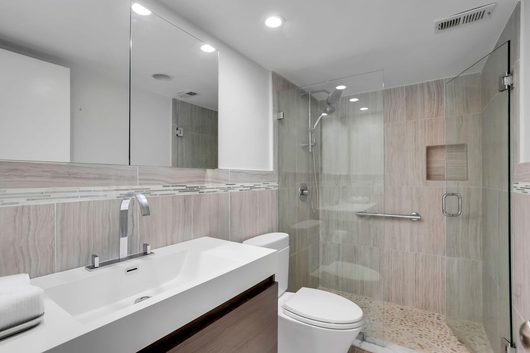 For Sale: $1,150,000 (3 beds, 2 baths, 2006 Square Feet)