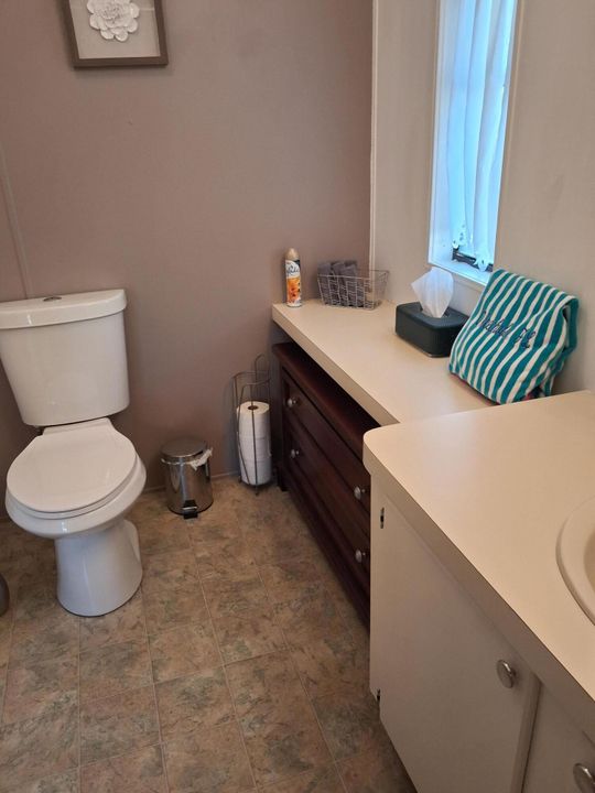 На продажу: $185,000 (2 спален, 2 ванн, 1040 Квадратных фут)