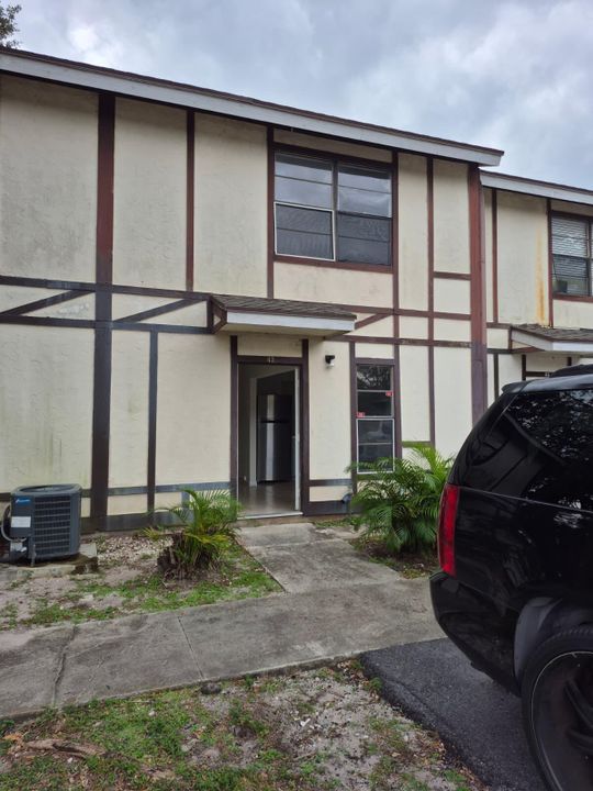 В аренду: $1,850 (2 спален, 1 ванн, 963 Квадратных фут)