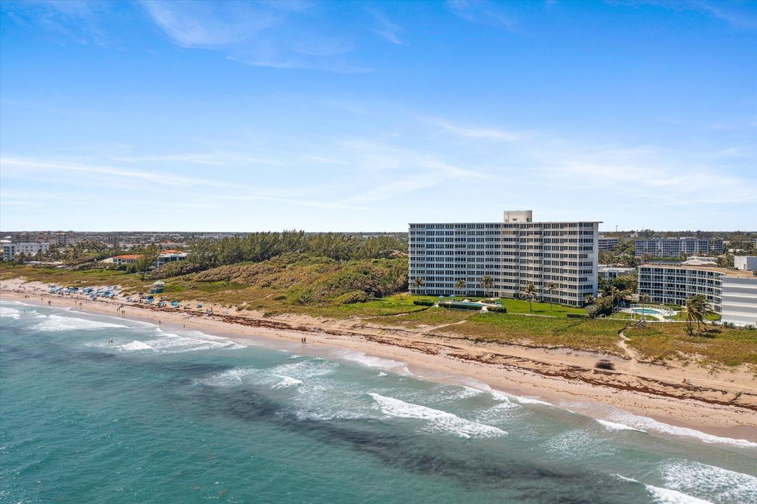 For Sale: $1,174,000 (1 beds, 2 baths, 1066 Square Feet)