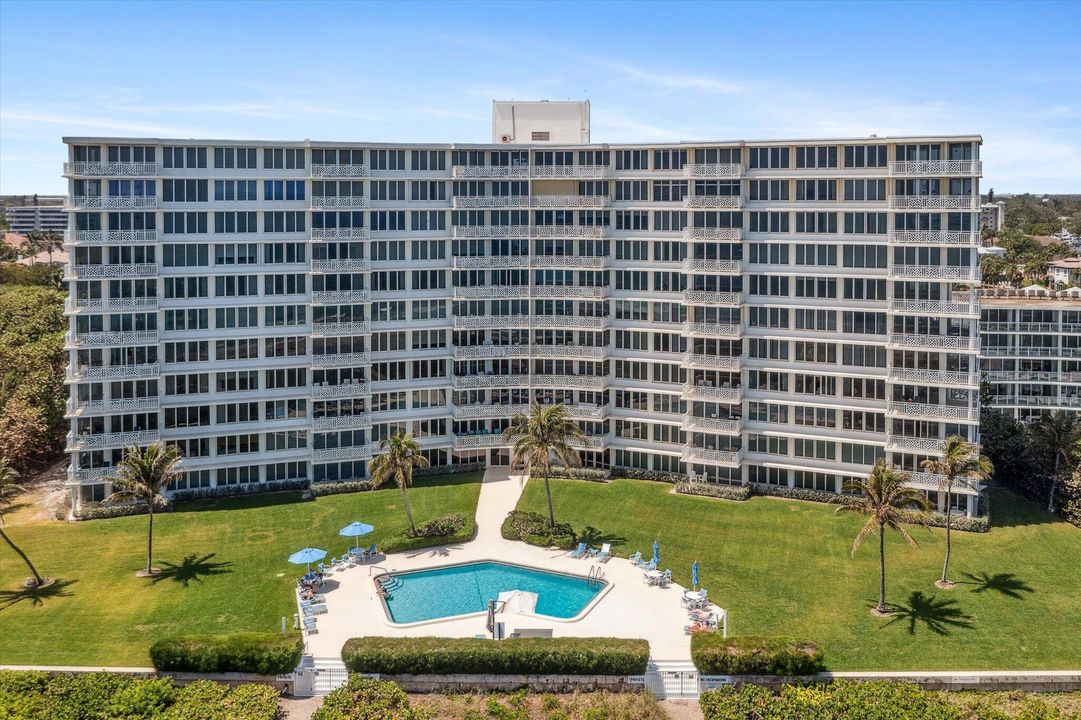 For Sale: $1,174,000 (1 beds, 2 baths, 1066 Square Feet)