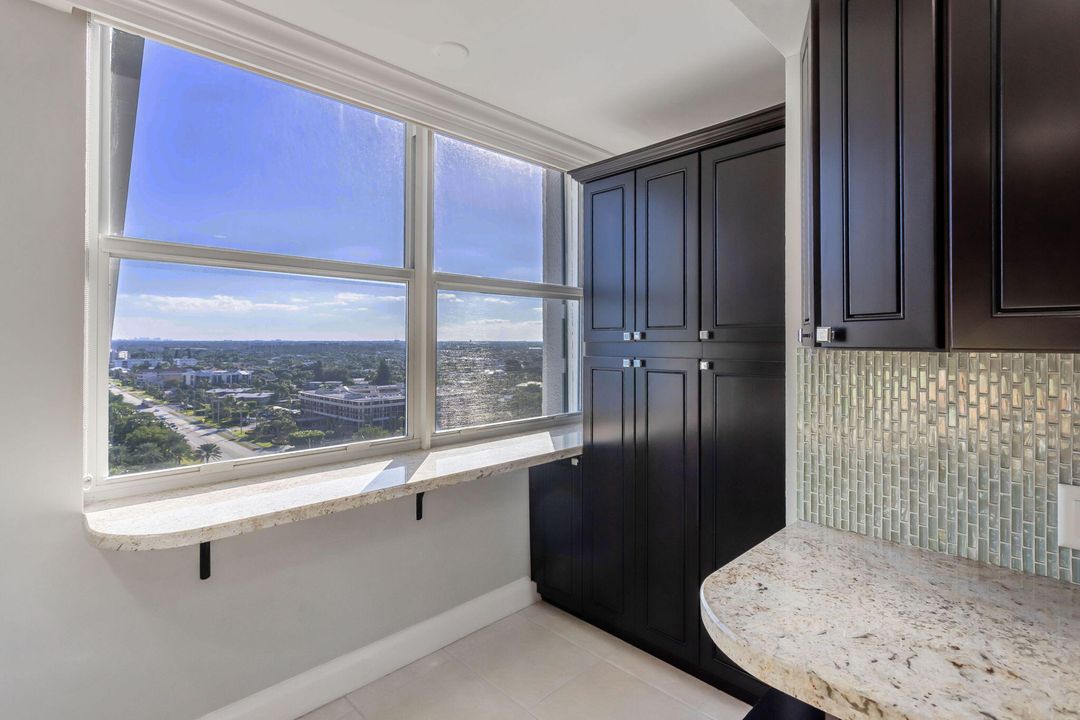 For Sale: $1,150,000 (3 beds, 2 baths, 2006 Square Feet)