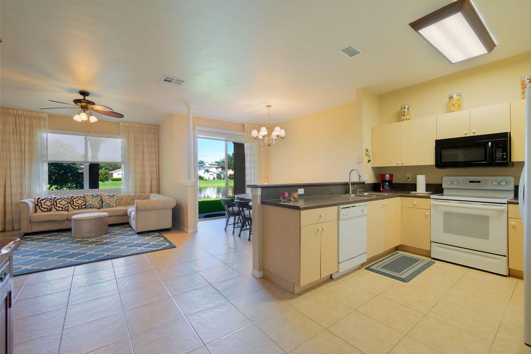 For Rent: $4,000 (3 beds, 2 baths, 1579 Square Feet)