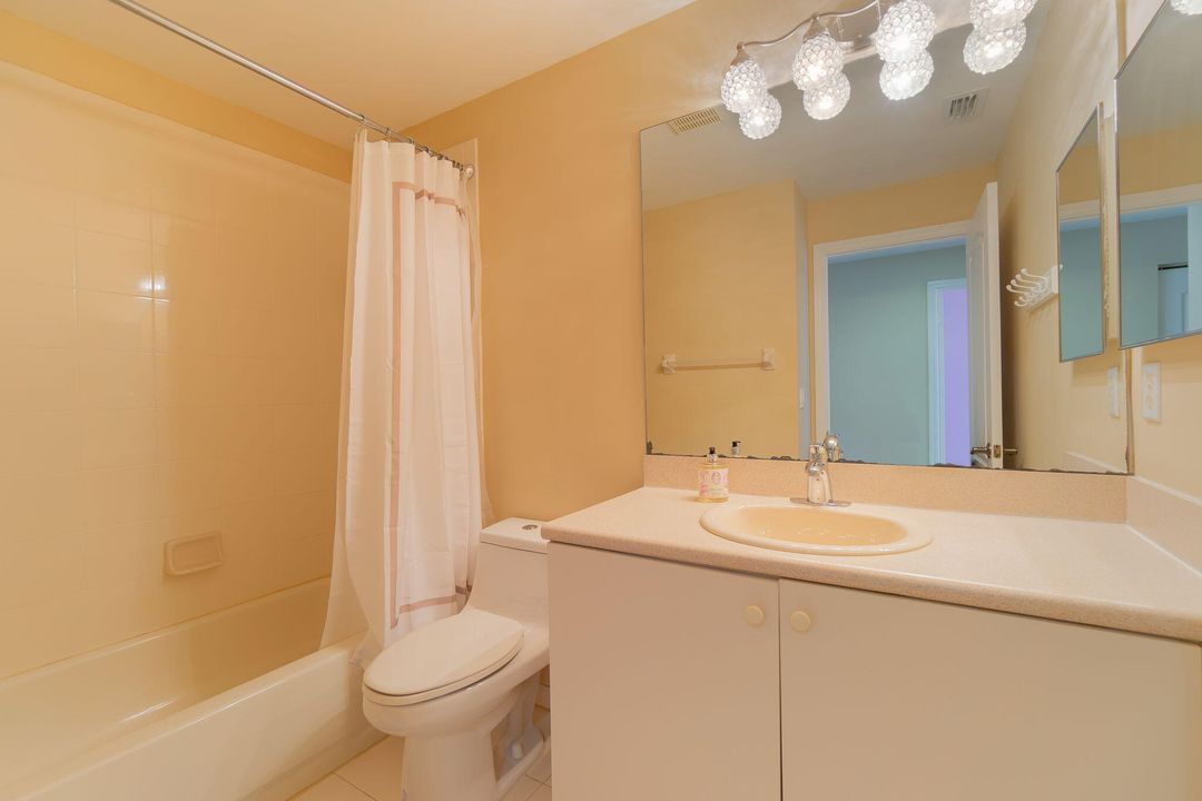 For Rent: $4,000 (3 beds, 2 baths, 1579 Square Feet)