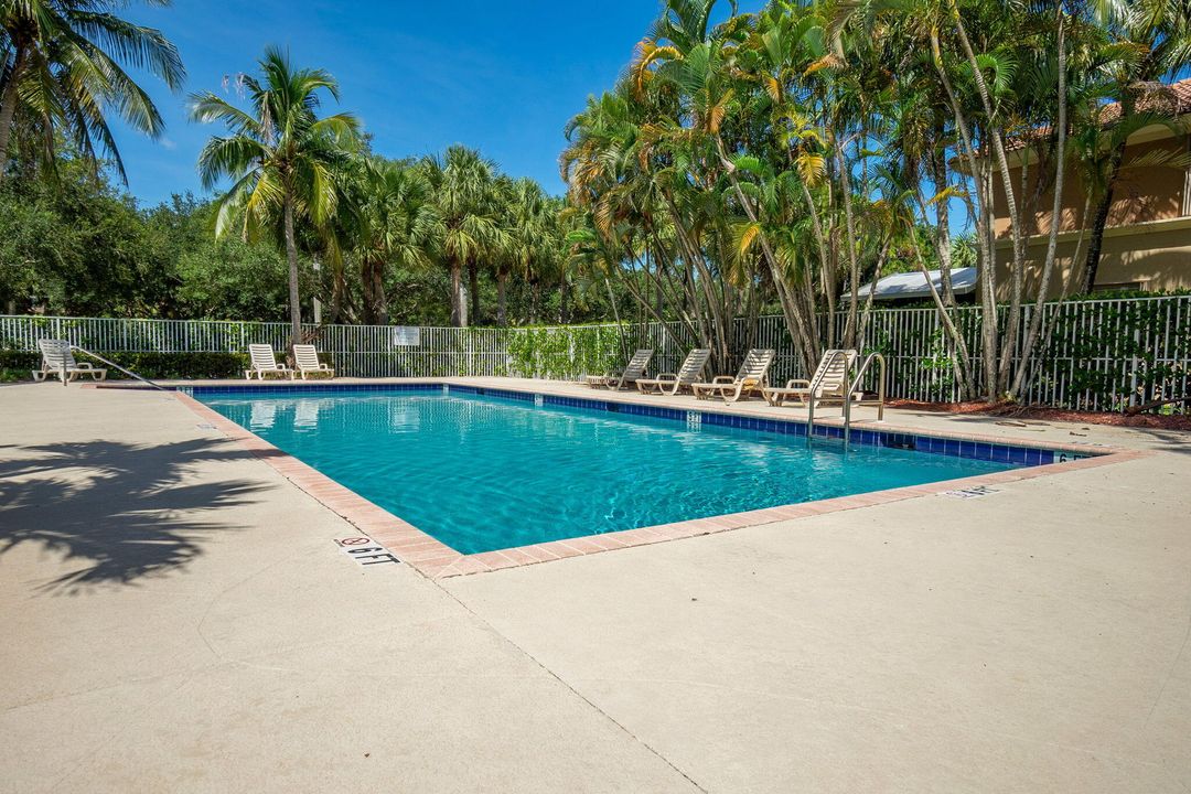 For Rent: $4,000 (3 beds, 2 baths, 1579 Square Feet)