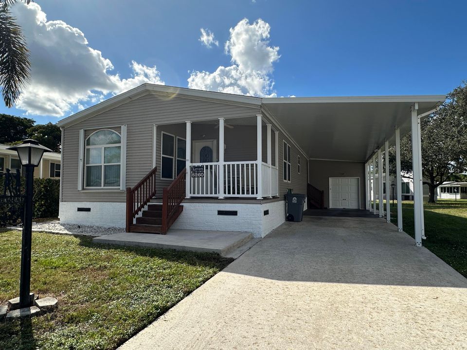 For Sale: $235,000 (3 beds, 2 baths, 1392 Square Feet)