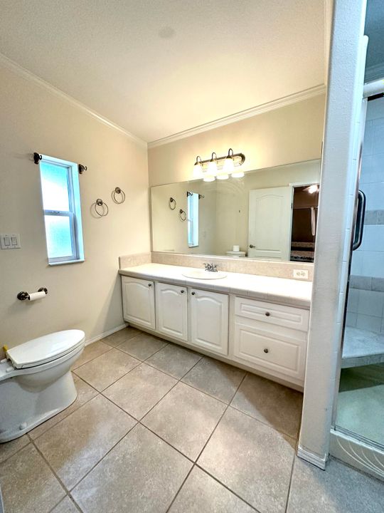 For Sale: $235,000 (3 beds, 2 baths, 1392 Square Feet)