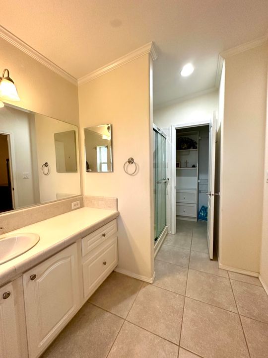 For Sale: $235,000 (3 beds, 2 baths, 1392 Square Feet)